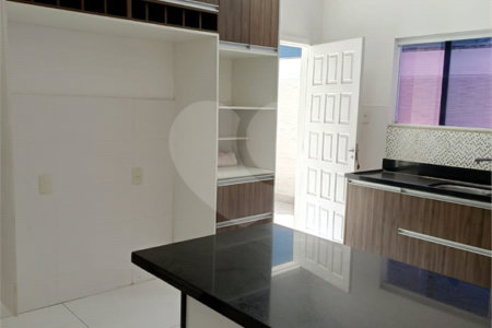 Casa à venda com 4 quartos, sendo 1 suíte, no condomínio Atlantico Sul, Rio de Janeiro - RJ