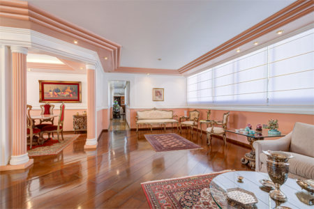 Apartamento à venda com 4 suítes em Moema, São Paulo, SP
