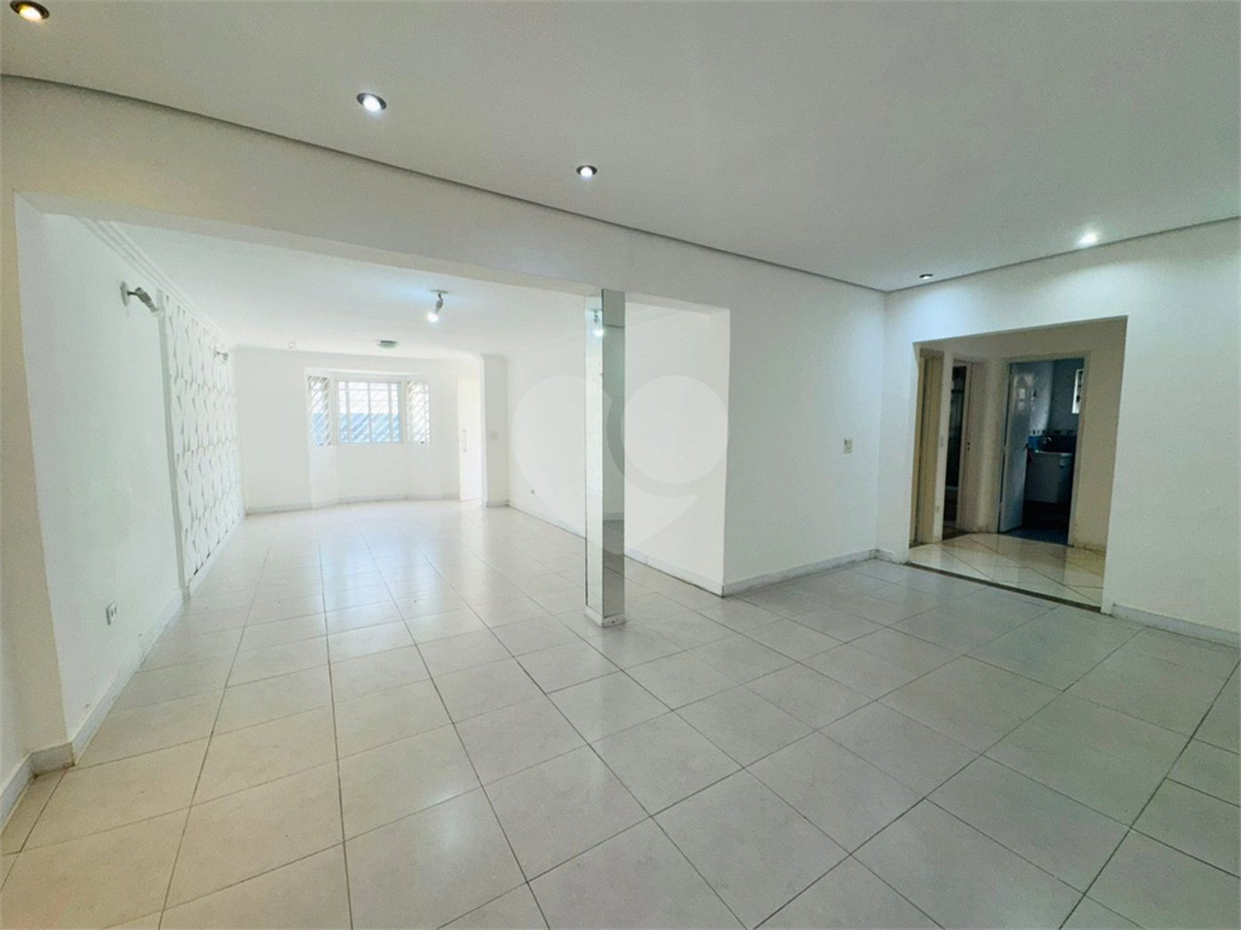 Casa à venda com 3 quartos, sendo 1 suíte, em Vila Galvão, Guarulhos, SP