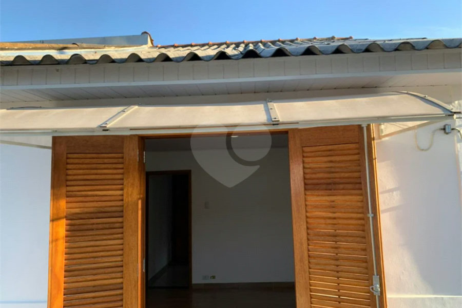 Sobrado à venda com 2 quartos em Tremembé, São Paulo, SP