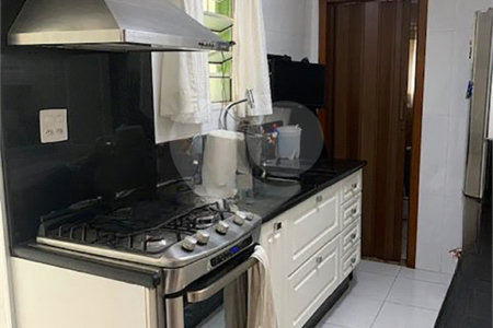 Sobrado à venda com 3 quartos em Vila Paulicéia, São Paulo, SP