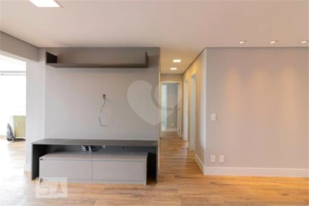 Apartamento à venda com 3 quartos, sendo 1 suíte, em Indianópolis, São Paulo, SP