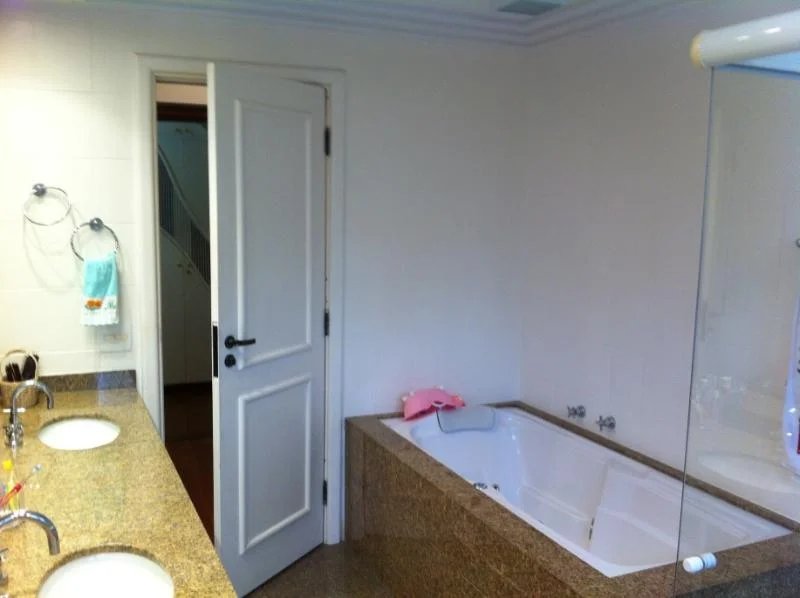 Apartamento à venda com 4 suítes em Real Parque, São Paulo, SP
