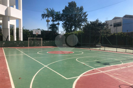 Apartamento à venda com 3 quartos, sendo 1 suíte, em Jardim Mariliza, São Paulo, SP