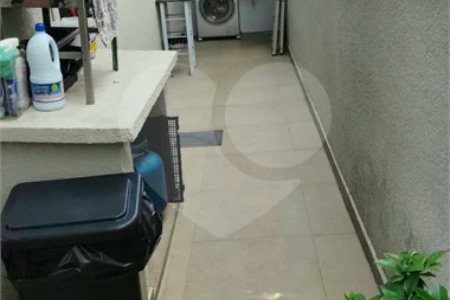 Excelente sobrado em condomínio fechado em Atibaia