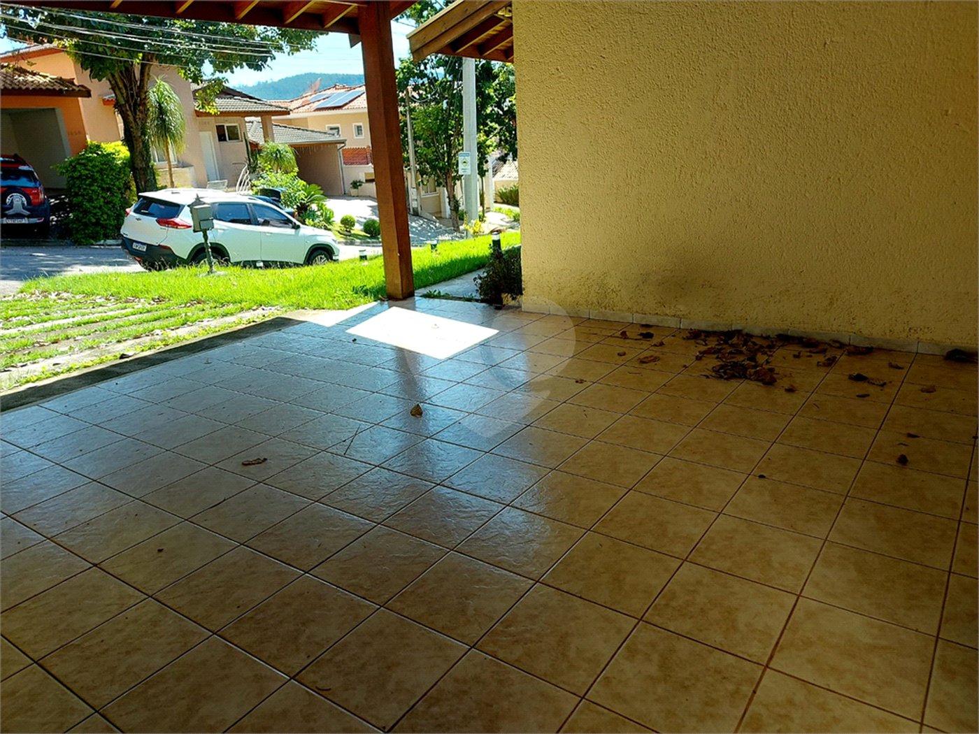 Casa charmosa e elegante localizada no deslumbrante Condomínio Villagio Capriccio Louveira SP