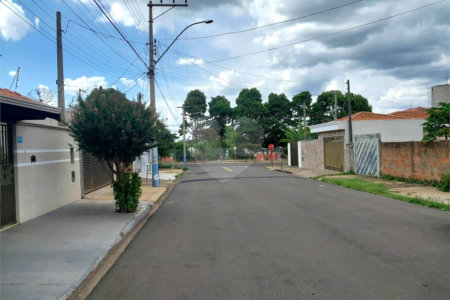 Casa sobrado para venda no Residencial Itamarati