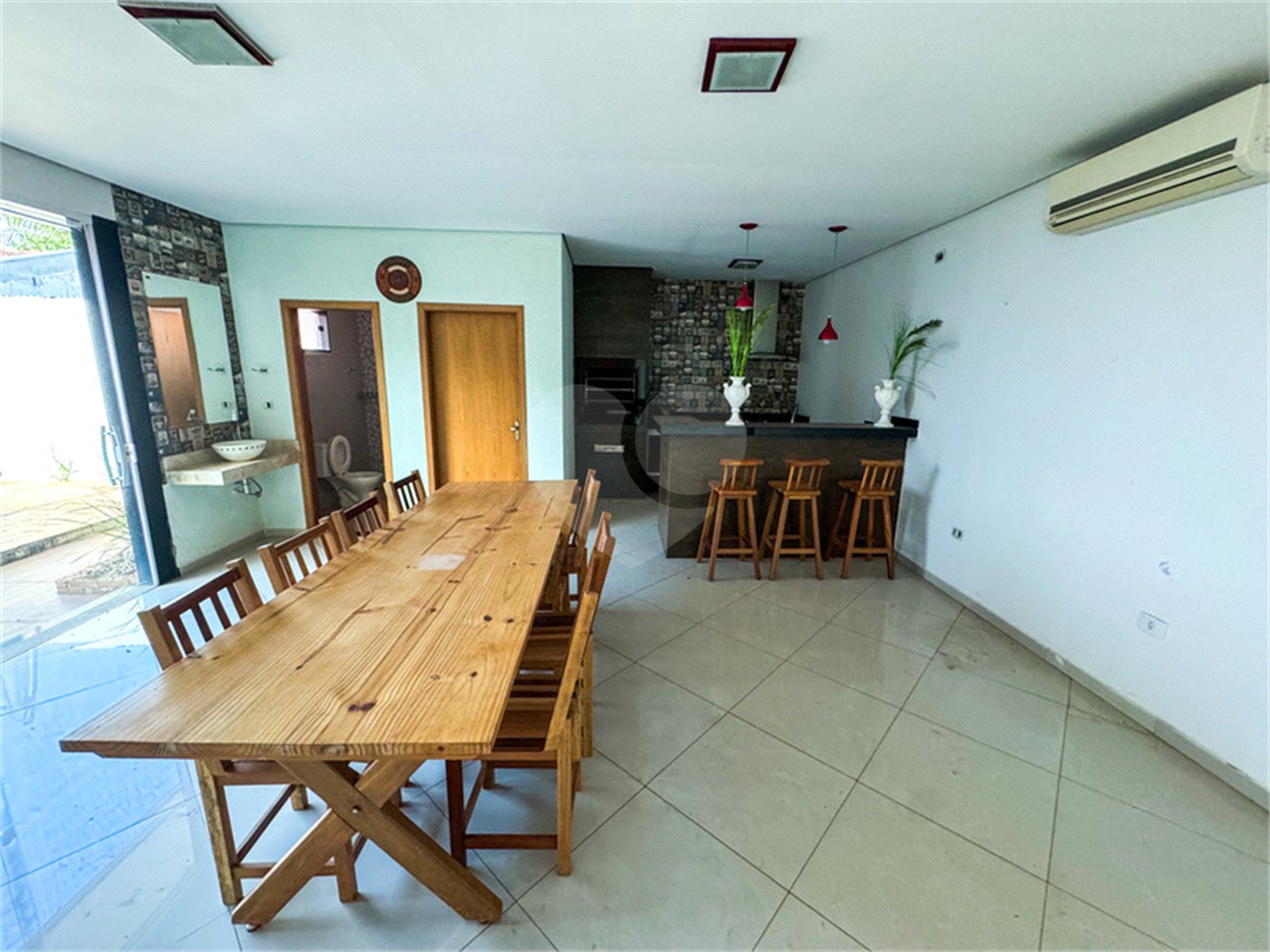 Casa à venda com 3 quartos, sendo 1 suíte, em Jardim Paranapunga, Três Lagoas, MS