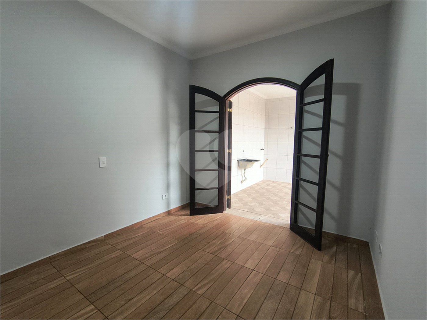 Sobrado à venda com 3 quartos, sendo 1 suíte, em Jardim D'abril, Osasco, SP