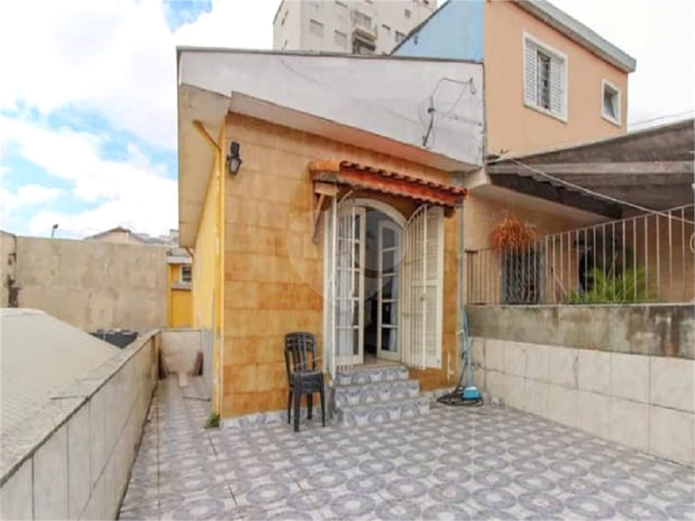 Sobrado à venda com 4 quartos, sendo 1 suíte,  em Parada Inglesa, São Paulo, SP