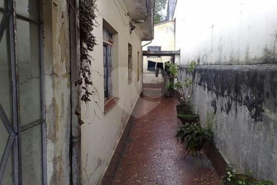 Sobrado à venda com 3 quartos em Parada Inglesa, São Paulo, SP
