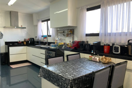 Cobertura à venda com 4 quartos, sendo 2 suítes, em Campo Belo, São Paulo, SP