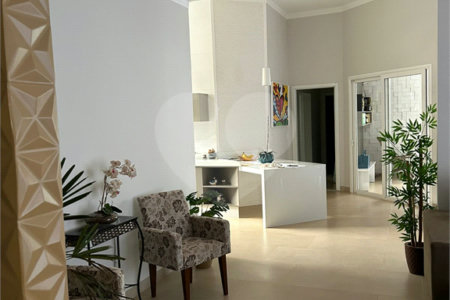 Casa à venda com 3 quartos, sendo 1 suíte, no condomínio Jardim das Acácias, Araraquara - SP