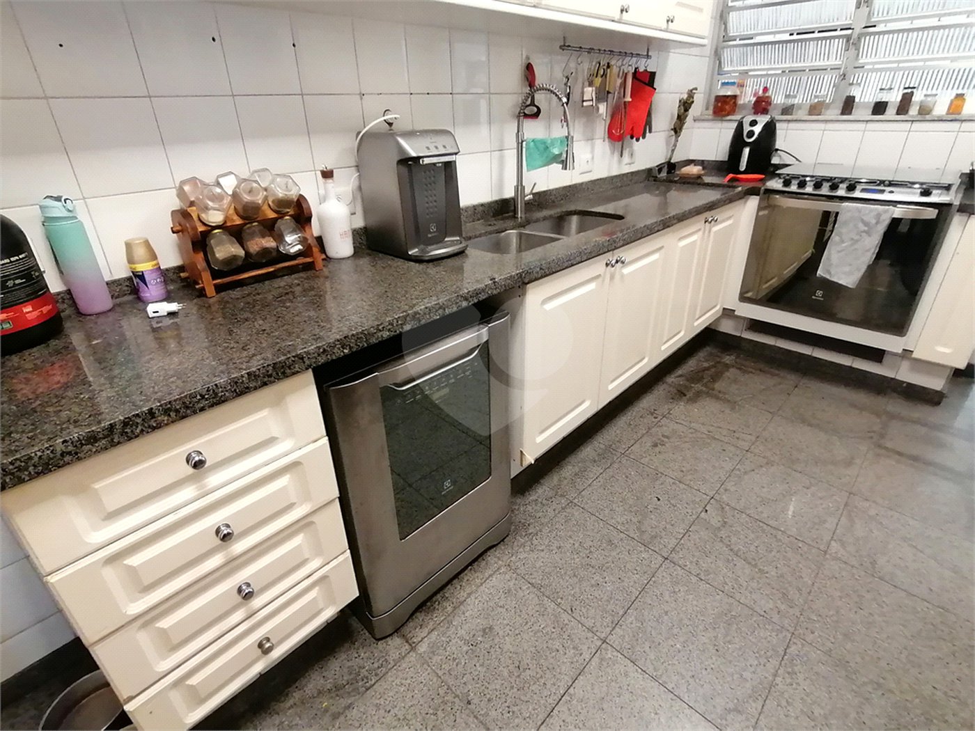 Casa Térrea à venda com 3 quartos, sendo 1 suíte,  em Vila Mariana, São Paulo, SP