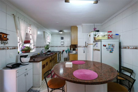 Casa à venda com 4 suítes em Vila Sônia, São Paulo, SP