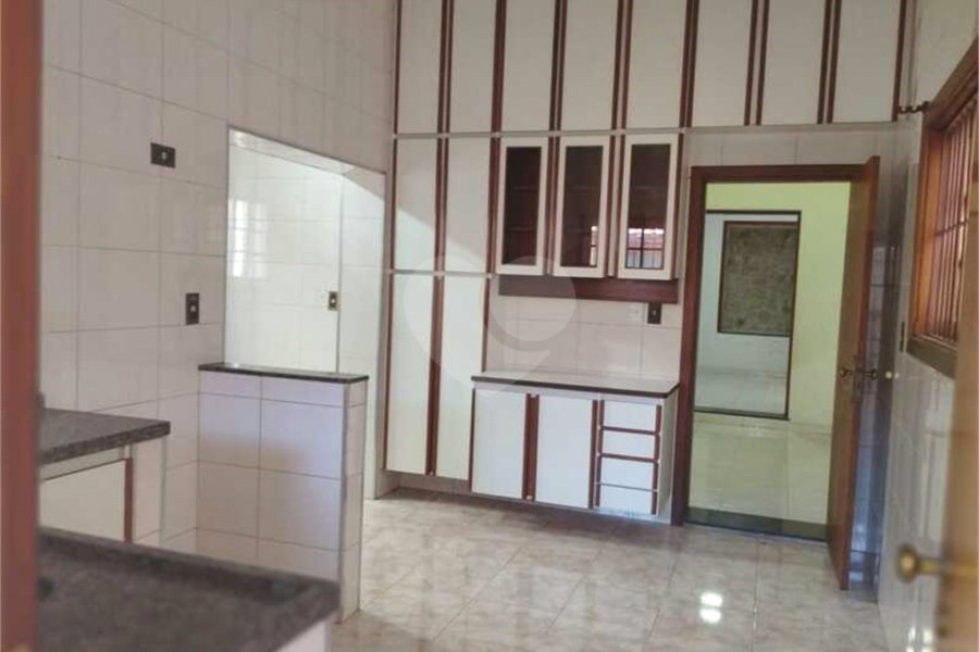 Casa à venda com 4 quartos, sendo 1 suíte,  em Santana, São Paulo, SP