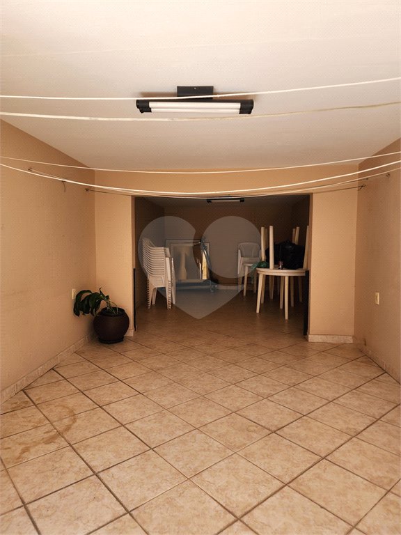 Sobrado à venda com 3 quartos, sendo 1 suíte,  em Vila Constança, São Paulo, SP