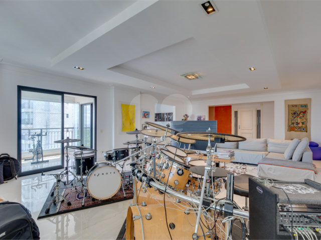 Apartamento à venda com 4 suítes em Alto da Boa Vista, São Paulo, SP