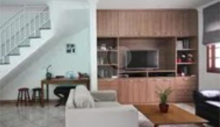 Sobrado à venda com 3 quartos, sendo 1 suíte,  em Lar São Paulo, São Paulo, SP