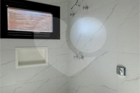 Casa à venda com 3 suítes no condomínio Shamballa 3, Atibaia - SP