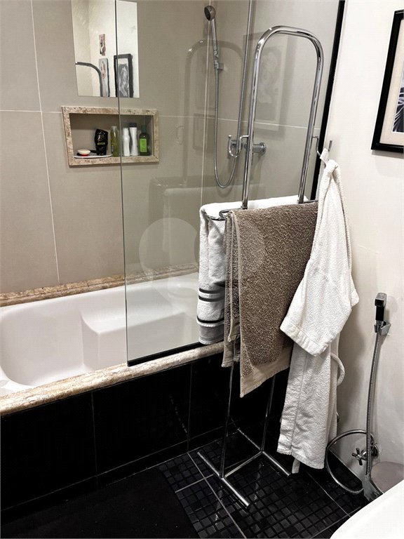 Apartamento à venda com 3 quartos, sendo 2 suítes,  em Alto da Lapa, São Paulo, SP