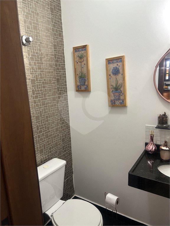 Sobrado à venda com 3 quartos, sendo 1 suíte,  em Vila Marari, São Paulo, SP