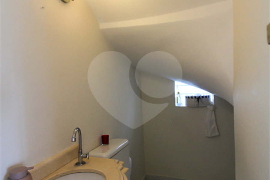 Casa à venda com 3 quartos, sendo 1 suíte,  em Santana, São Paulo, SP