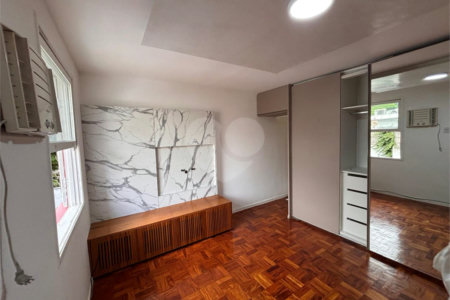 Casa de Vila à venda com 3 quartos, sendo 1 suíte, em Vila Cordeiro, São Paulo, SP