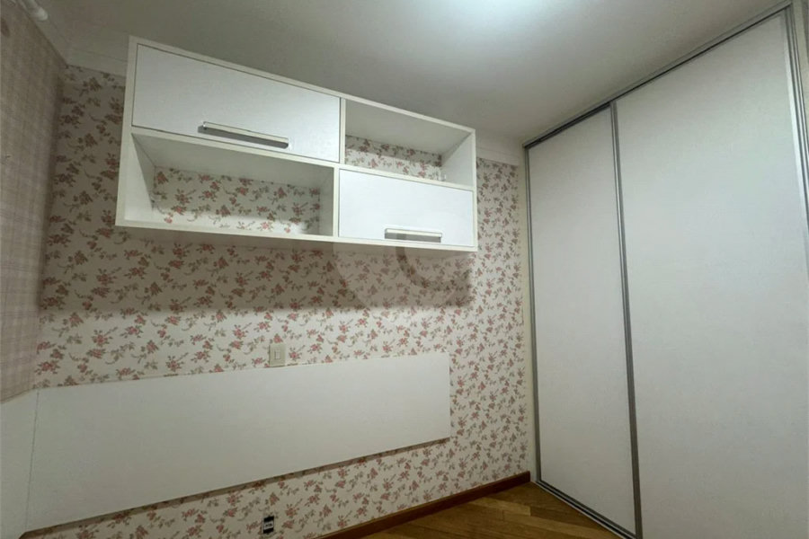 Apartamento à venda com 3 suítes em Santa Teresinha, São Paulo, SP