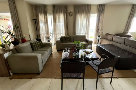 Apartamento à venda com 4 quartos, sendo 3 suítes, em Vila Andrade, São Paulo, SP