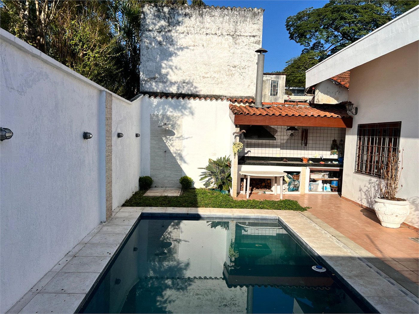 Casa à venda com 4 quartos, sendo 3 suítes, em Chácara Monte Alegre, São Paulo, SP