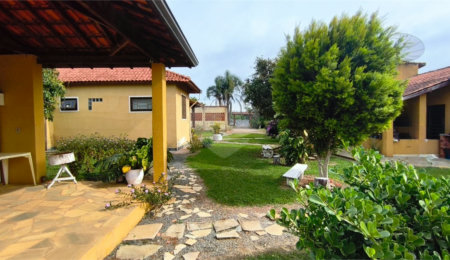Chácara à venda com 4 quartos, sendo 1 suíte, em Vale San Fernando, Itapetininga, SP