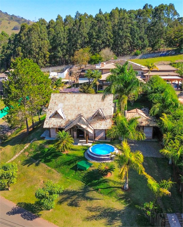Casa à venda com 4 quartos, sendo 2 suítes, no condomínio Náutico Porto Bragança, Bragança Paulista - SP