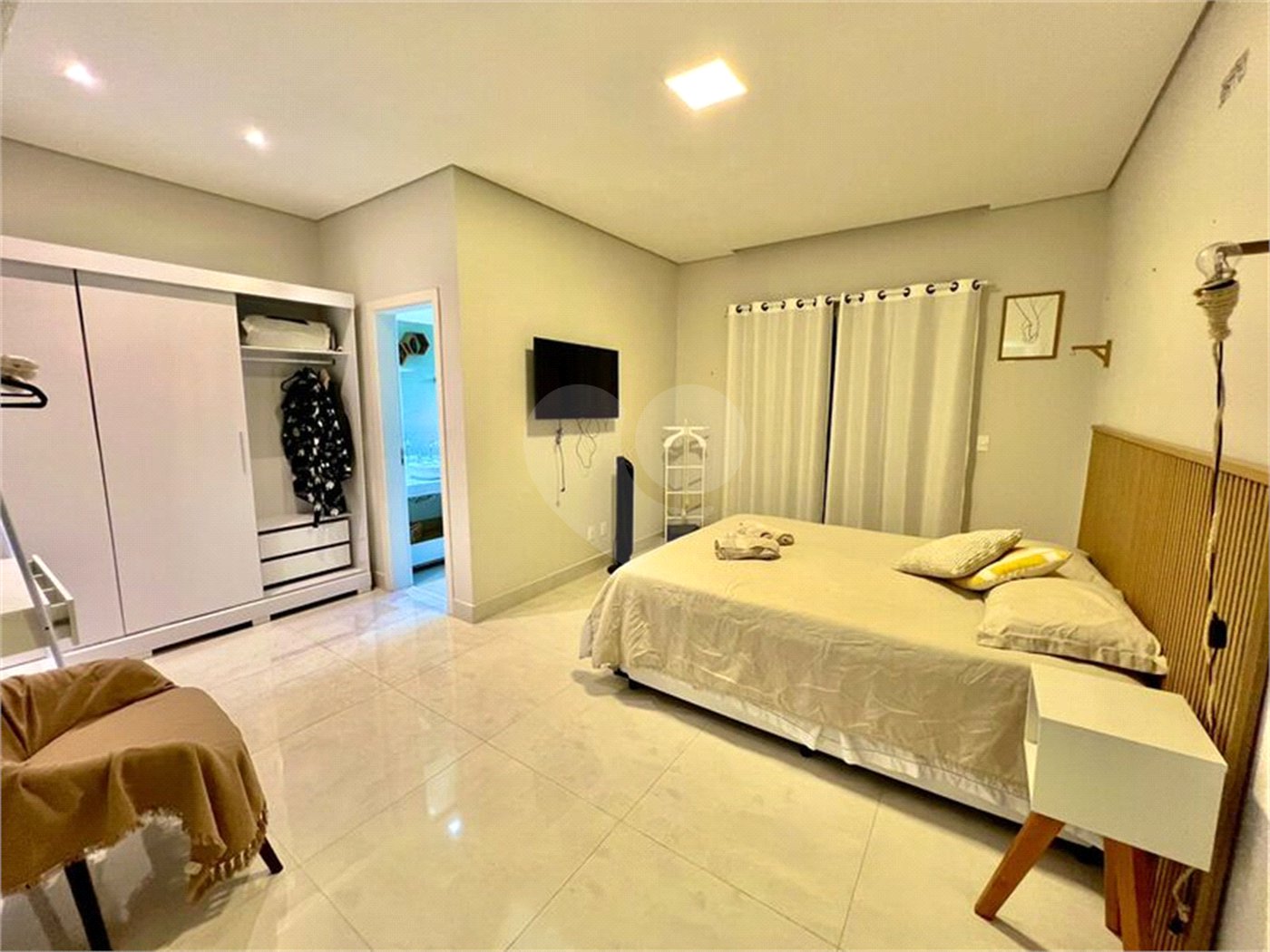 Casa à venda com 3 suítes no condomínio Acmti - Colinas do Mosteiro, Terras de Itaici e Recanto dos Pássaros, Indaiatuba - SP
