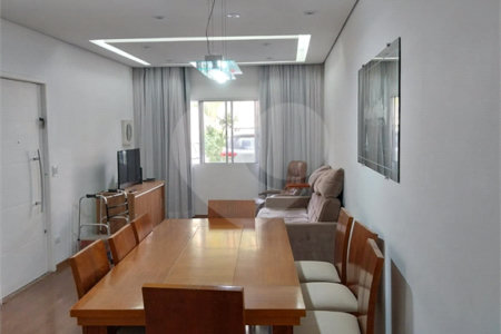 Casa à venda com 3 quartos, sendo 1 suíte, no condomínio Villagio Esperanza, Guarulhos - SP