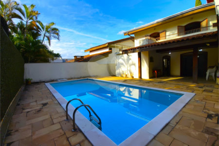 Casa à venda com 4 quartos, sendo 3 suítes,  no condomínio Village D'avignon, Sorocaba - SP