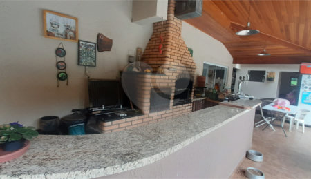 Casa à venda com 3 suítes no condomínio Chacarás Bela Vista, Mairiporã - SP