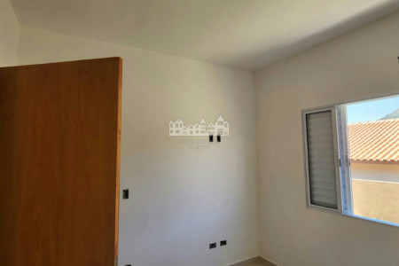 Casa à venda ou para alugar com 2 suítes no condomínio Serra Verde, Atibaia - SP
