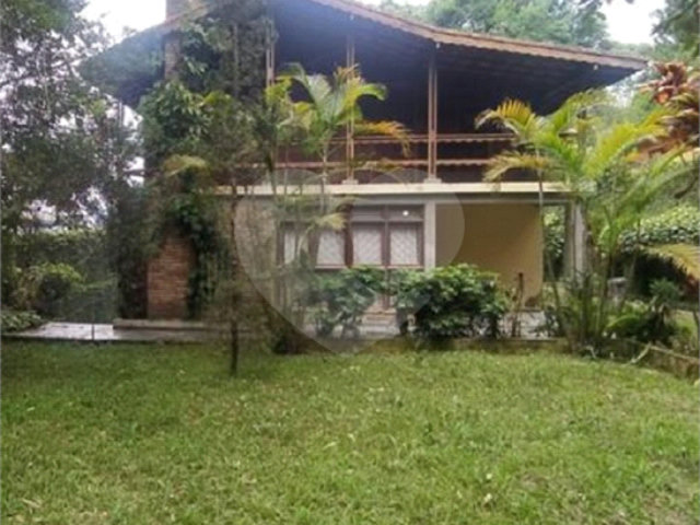 Casa à venda com 5 quartos, sendo 1 suíte,  em Mantiqueira, Mairiporã, SP