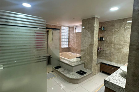 Casa à venda com 6 suítes em Pedro Juan Caballero, Amambay