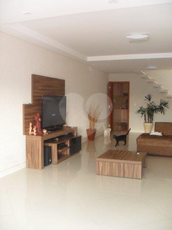 Sobrado à venda com 3 quartos, sendo 1 suíte, em Vila Mazzei, São Paulo, SP