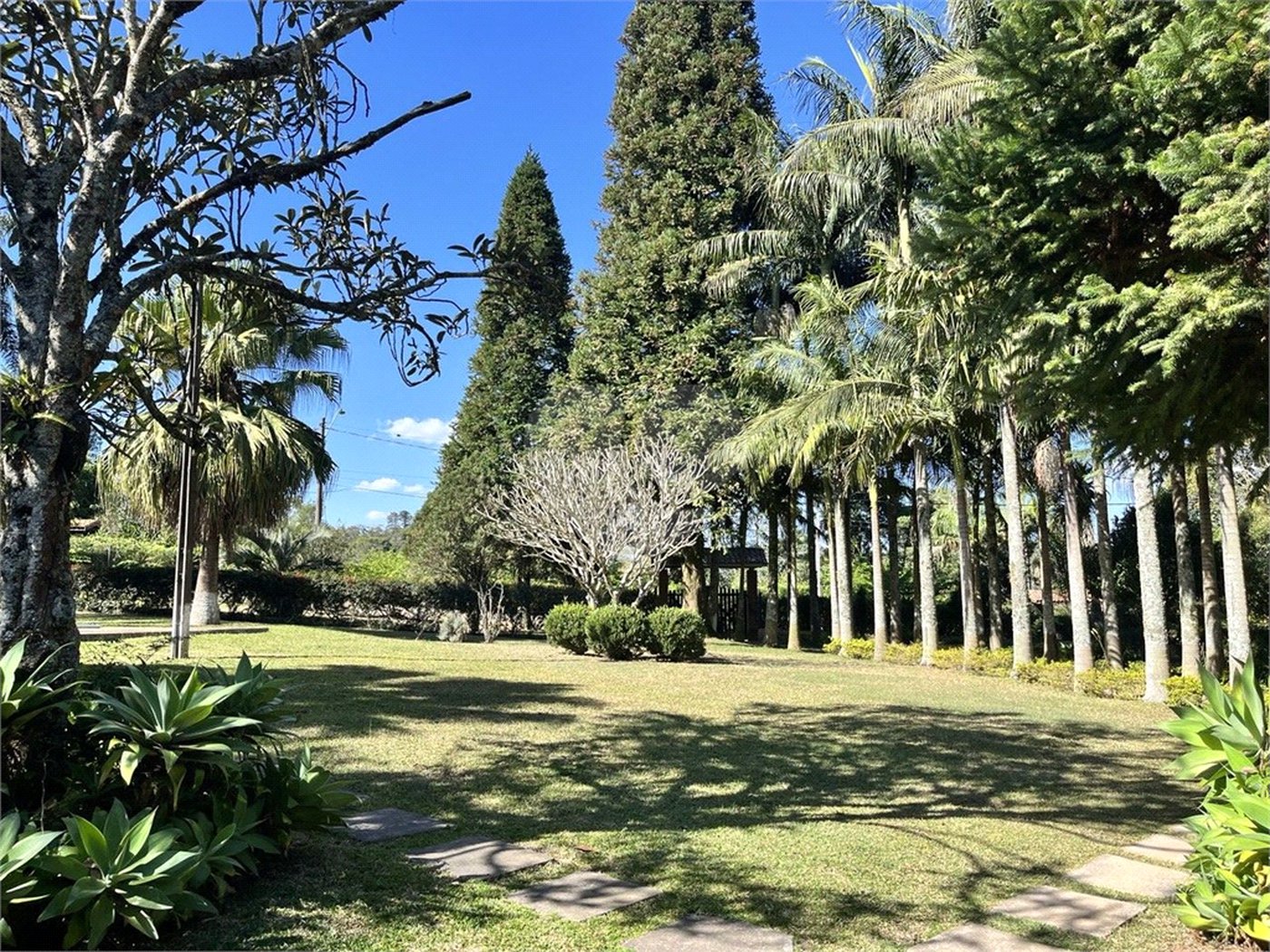 Chácara à venda com 3 quartos em Alpes Paulista (mailasqui), São Roque, SP
