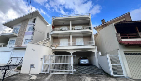 Apartamento à venda com 2 quartos, sendo 1 suíte,  em Jardim Vitória, Poços de Caldas, MG
