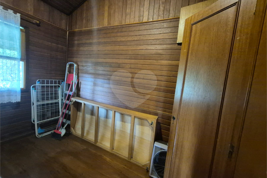 Casa à venda com 3 quartos, sendo 1 suíte, no condomínio Alpes da Cantareira, Mairiporã - SP