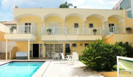 Casa Térrea à venda ou para alugar com 3 suítes em Brooklin Velho, São Paulo, SP