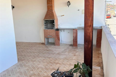 Sobrado à venda com 2 quartos, sendo 1 suíte, em Vila Correa, Ferraz de Vasconcelos, SP