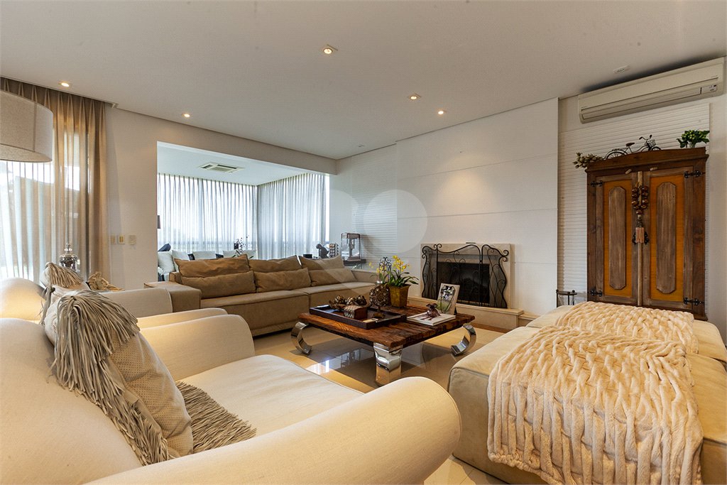 Apartamento à venda com 3 suítes em Panamby, São Paulo, SP