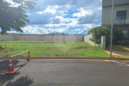 Terreno à venda no condomínio Vivendas da Mata Portal Paineiras, Ribeirão Preto - SP