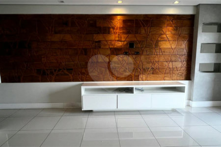 Apartamento à venda com 2 quartos, sendo 1 suíte, no Centro, Itapetininga, SP