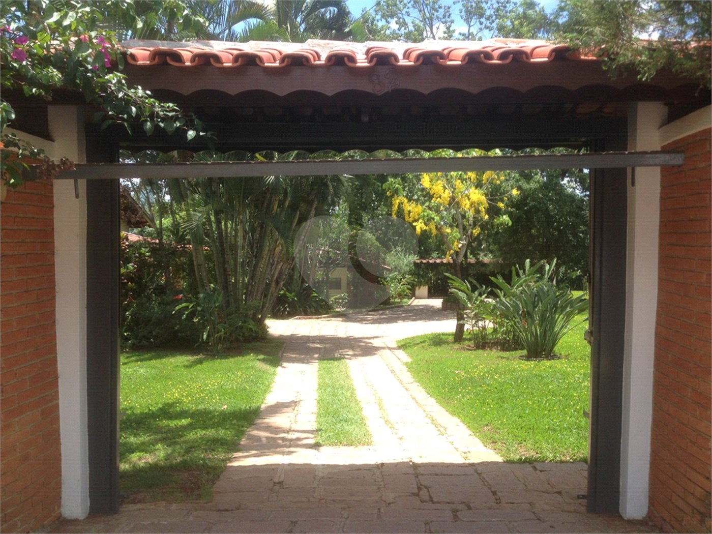 Casa à venda com 5 quartos, sendo 3 suítes, em Recanto das Flores, Indaiatuba, SP